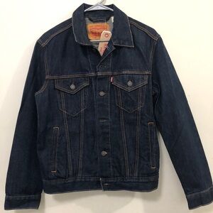 NWT Levi’s Trucker Jacket, dark wash - size Small
